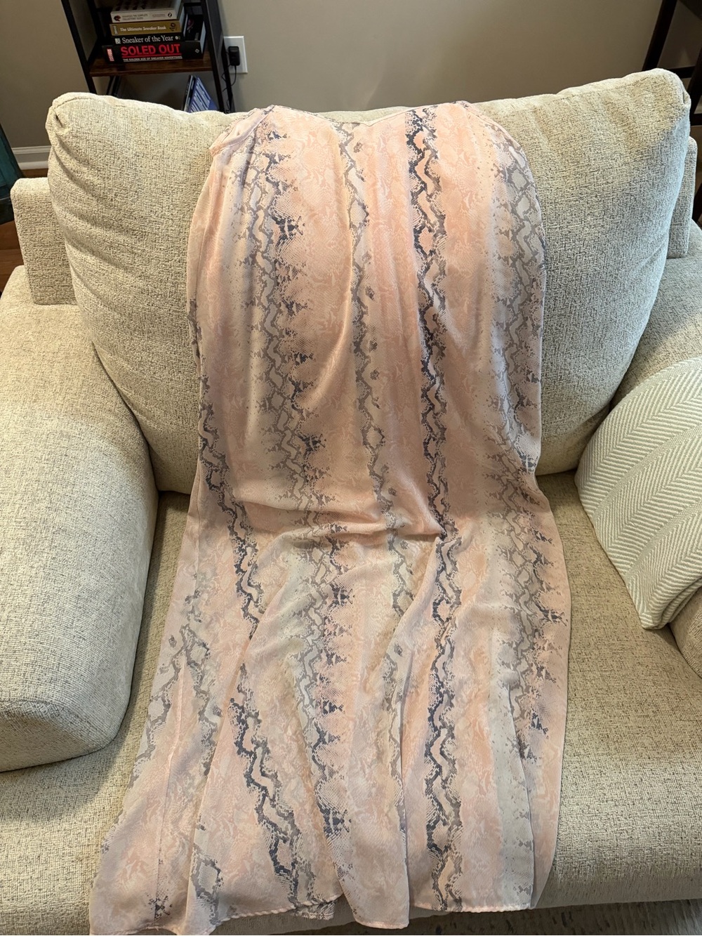 Juliana's pink & gray snake print slip dress #slip #snakeprint
Size S
